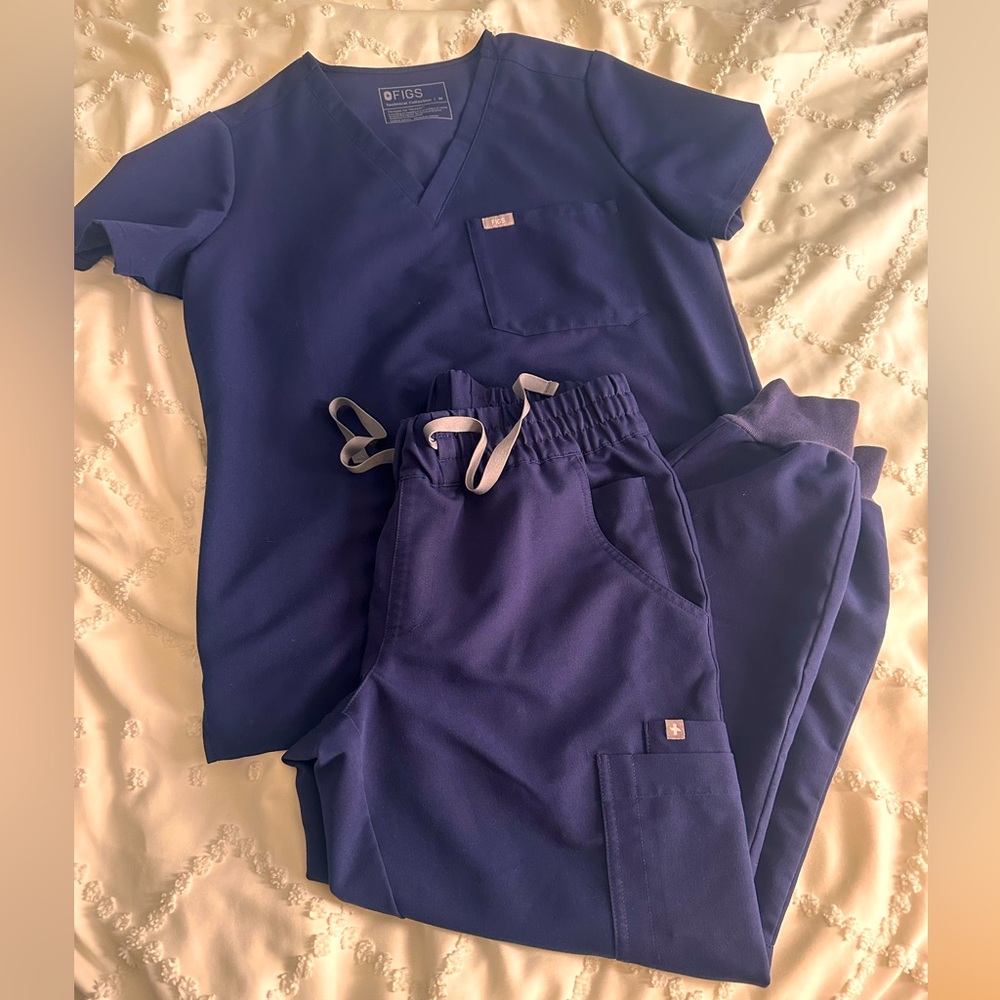 Figs Jogger Scrub Set